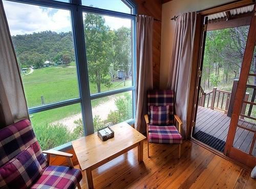 Wisteria Cottage And Cabins | Ballandean | Queensland | Australia 10