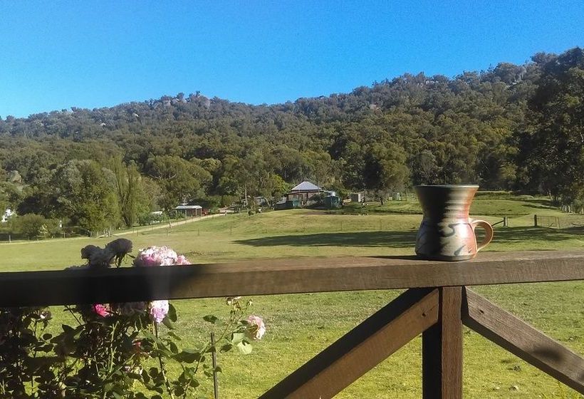 Wisteria Cottage And Cabins | Ballandean | Queensland | Australia 19