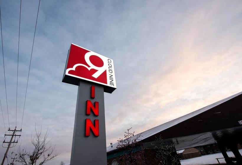 Hotel Cloud 9 Inn | Whitecourt | Alberta | Canada 3