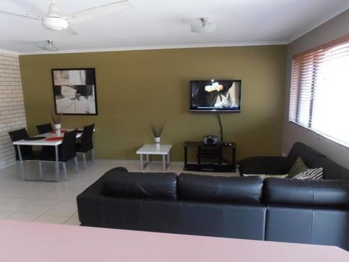 Beachside Court Holiday Apartments | Caloundra | Queensland | Australia 2