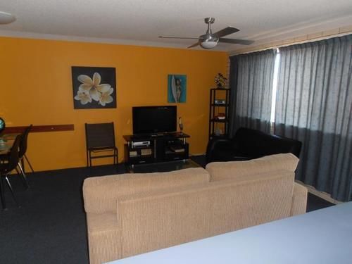 Beachside Court Holiday Apartments | Caloundra | Queensland | Australia 4