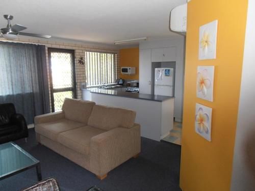 Beachside Court Holiday Apartments | Caloundra | Queensland | Australia 6