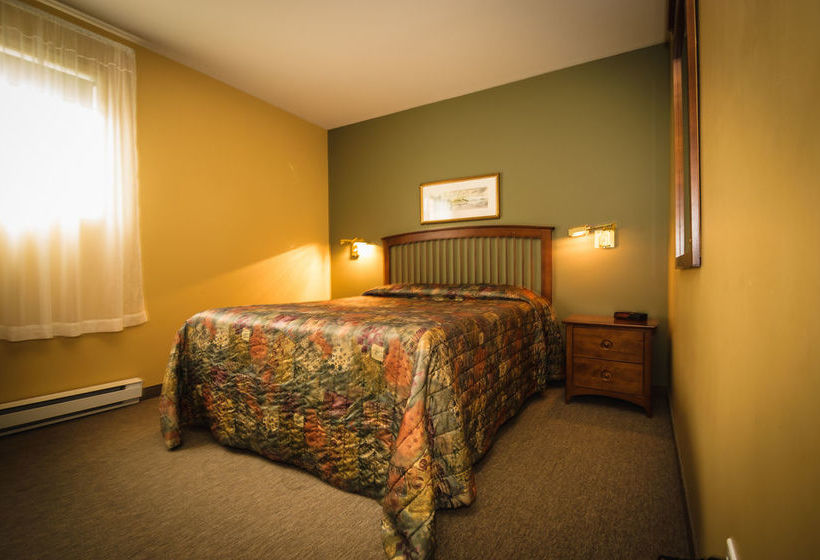 Resort Centre De Villegiature Dam-en-terre | Alma | Quebec | Canada 10