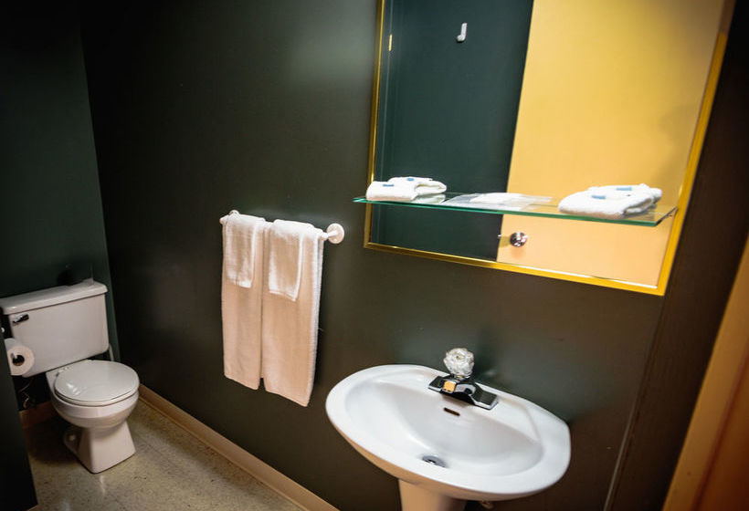 Resort Centre De Villegiature Dam-en-terre | Alma | Quebec | Canada 8