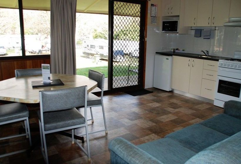 Hotel Beechworth Lake Sambell Caravan Park | Beechworth | Victoria | Australia 11