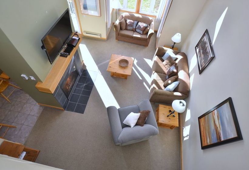 The Lodges At Blue Mountain - Chateau Ridge Condos Ontario