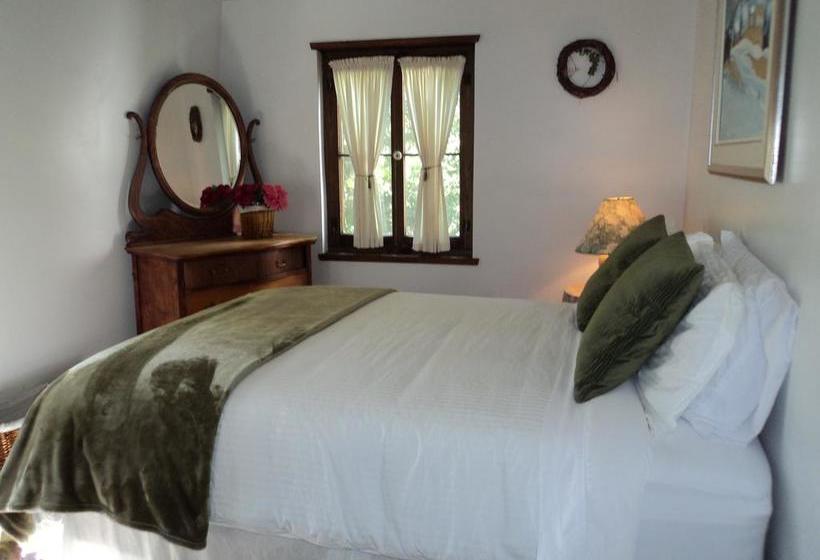 Hotel Le Clos Des Brumes | Boischatel | Quebec | Canada 9