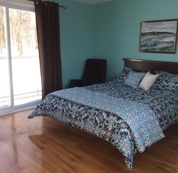 Motel & Restaurant De La Plage | Boischatel | Quebec | Canada 1