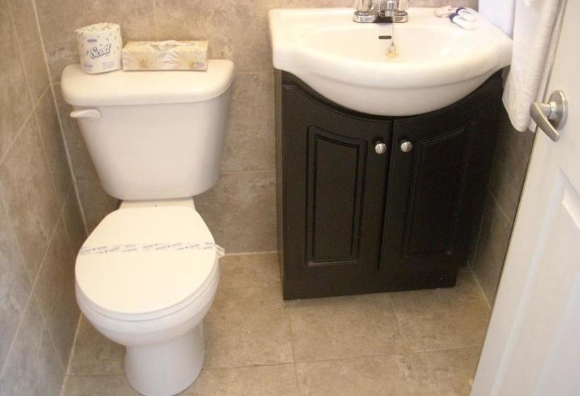 Motel & Restaurant De La Plage | Boischatel | Quebec | Canada 10