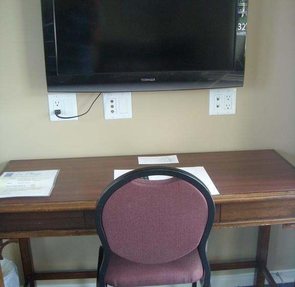 Motel & Restaurant De La Plage | Boischatel | Quebec | Canada 11