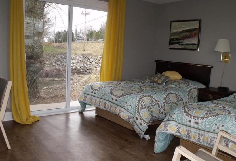 Motel & Restaurant De La Plage | Boischatel | Quebec | Canada 17