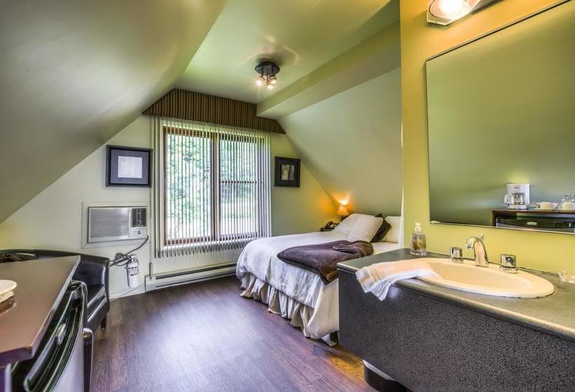 Hotel Auberge Baker | Boischatel | Quebec | Canada 10