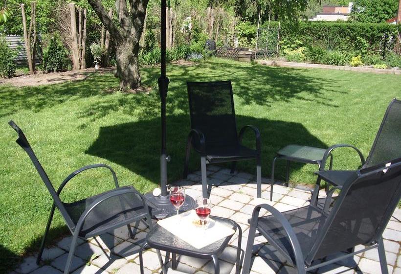 Hotel Le Troubadour | Niagara on the Lake | Ontario | Canada 2