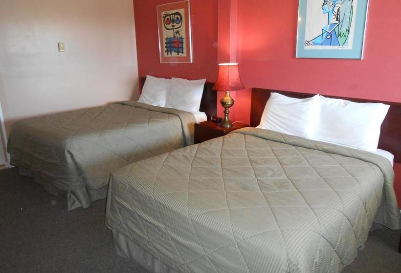 Aquarius Motel | Perth | Ontario | Canada 13