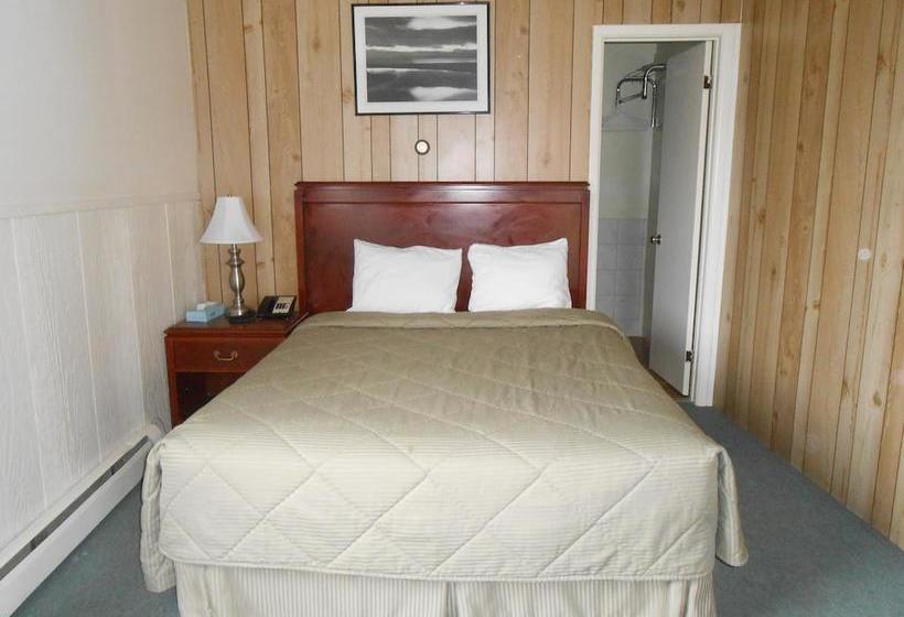 Aquarius Motel | Perth | Ontario | Canada 6