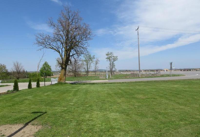 Newburg Inn Motel | Waterloo | Ontario | Canada 1