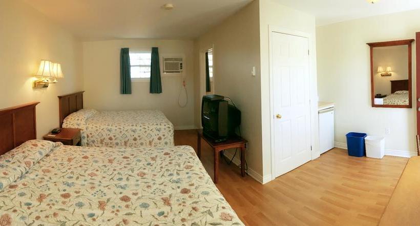 Hotel Resort At Cavendish Corner | Summerside | Prince Edward Island | Canada 11