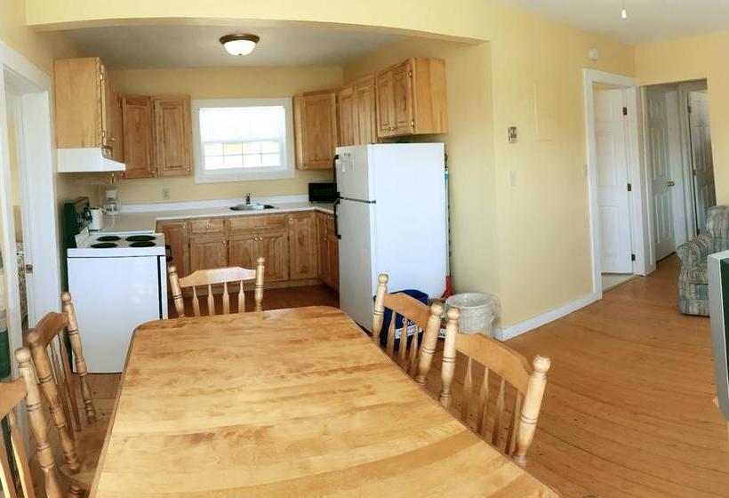 Hotel Resort At Cavendish Corner | Summerside | Prince Edward Island | Canada 12