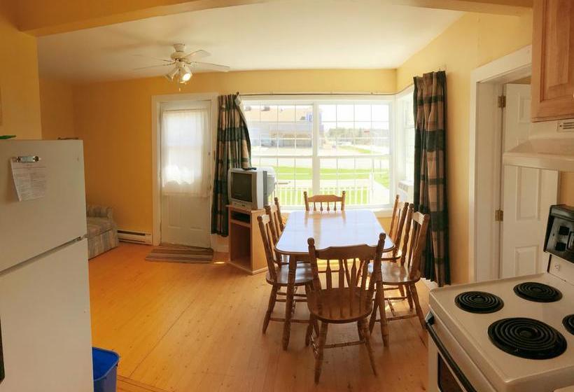 Hotel Resort At Cavendish Corner | Summerside | Prince Edward Island | Canada 13