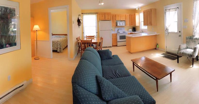 Hotel Resort At Cavendish Corner | Summerside | Prince Edward Island | Canada 16