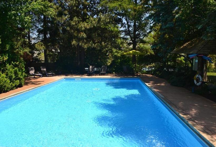 Stratford Suburban Motel | Stratford | Ontario | Canada 9