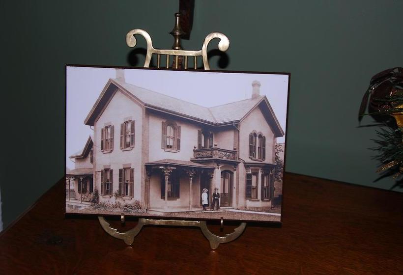 Hotel Legacy House | Stratford | Ontario | Canada 9