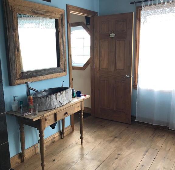 Petit Hôtel Le Repos Du Guerrier | Sept-Iles | Quebec | Canada 3