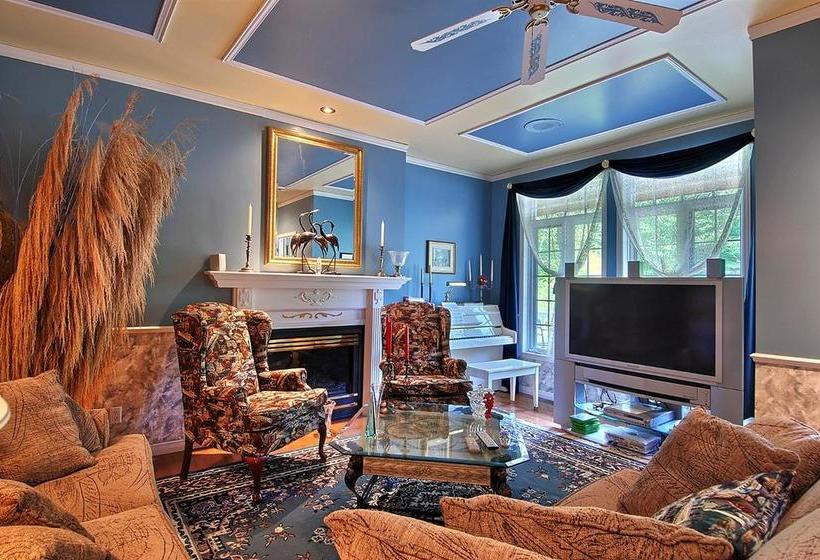 Hotel Le Septentrion B&b | Sainte Agathe des Monts | Quebec | Canada 9