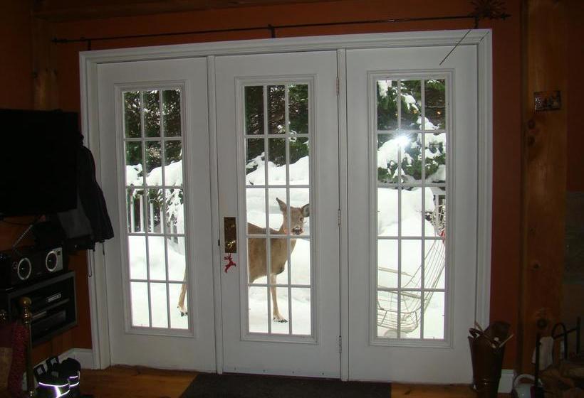 Hotel Gite Le Roupillon | Sainte Agathe des Monts | Quebec | Canada 14