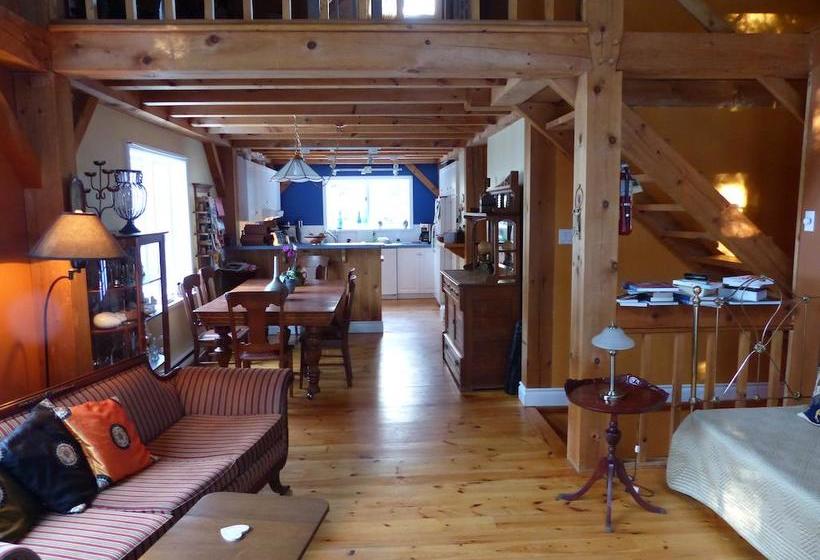 Hotel Gite Le Roupillon | Sainte Agathe des Monts | Quebec | Canada 18