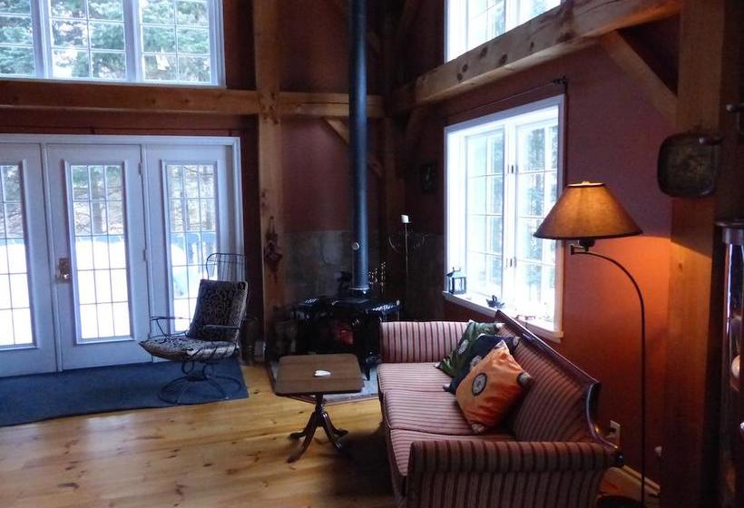 Hotel Gite Le Roupillon | Sainte Agathe des Monts | Quebec | Canada 19