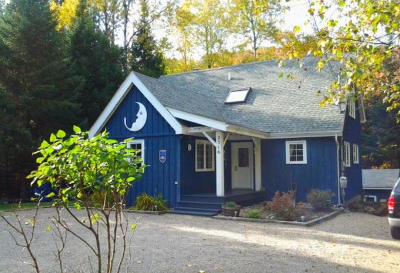 Hotel Gite Le Roupillon | Sainte Agathe des Monts | Quebec | Canada 6