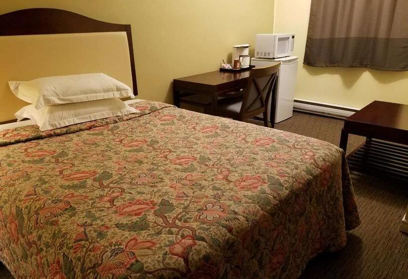 7 West Motel | Ottawa | Ontario | Canada 4