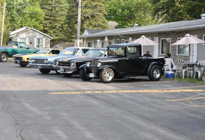 Kingsbridge Inn Bon-air Motel | Midland | Ontario | Canada 7