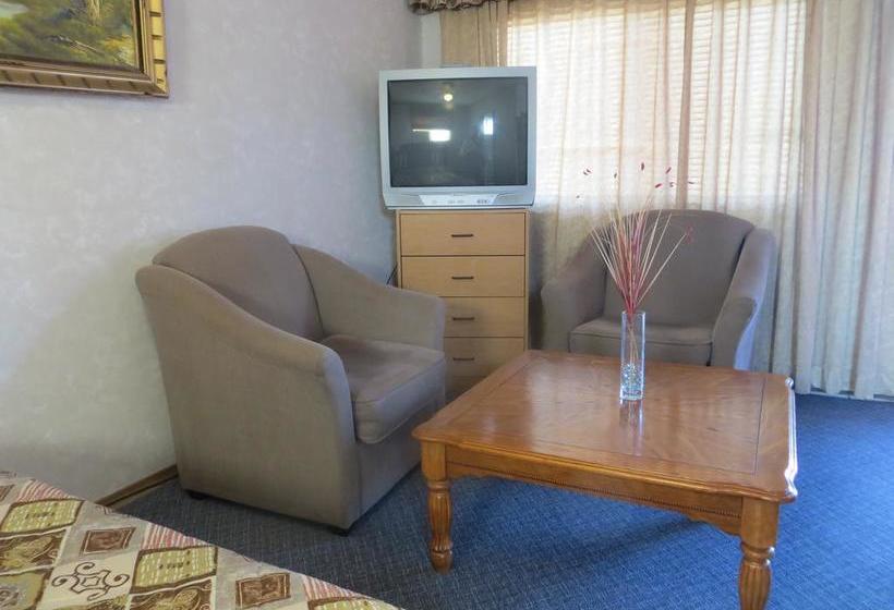 J&j Motel | Midland | Ontario | Canada 5