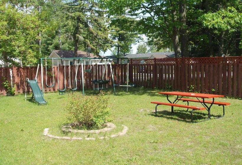 Sharodon Sands Motel | Midland | Ontario | Canada 1