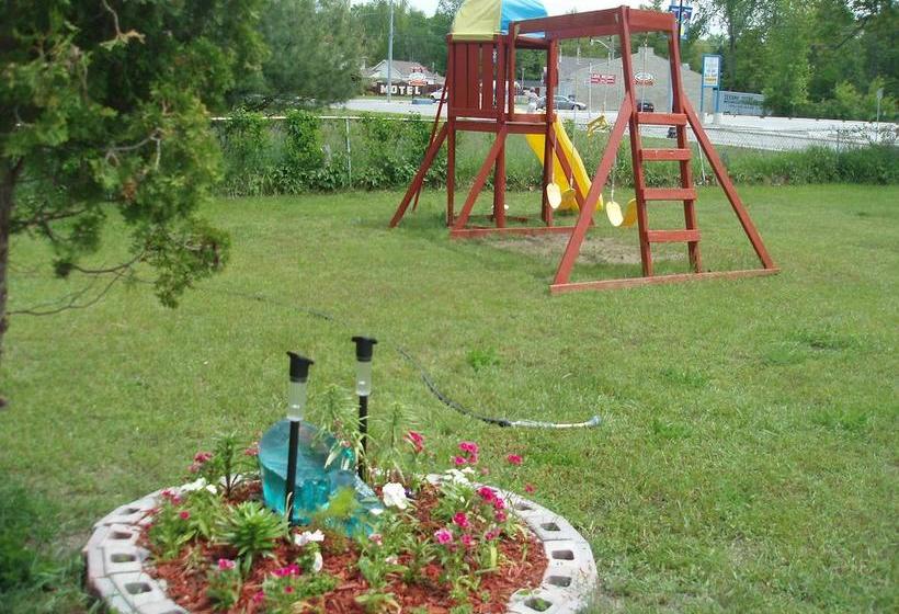 Sharodon Sands Motel | Midland | Ontario | Canada 2