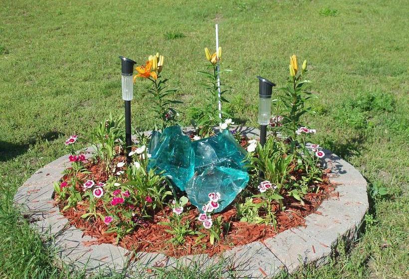 Sharodon Sands Motel | Midland | Ontario | Canada 4