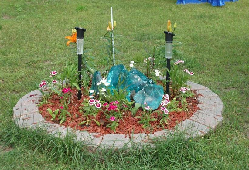 Sharodon Sands Motel | Midland | Ontario | Canada 8