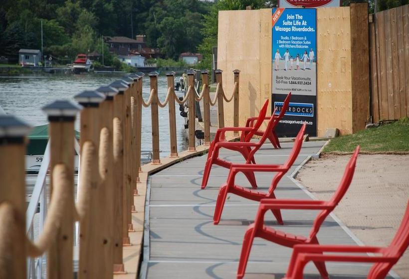 Wasaga Riverdocks Hotel Suites | Midland | Ontario | Canada 2