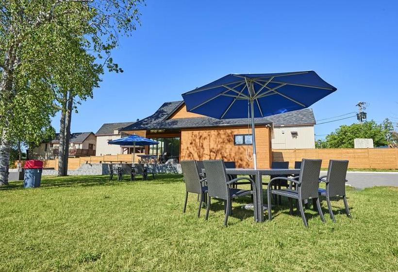 Wasaga Riverdocks Hotel Suites | Midland | Ontario | Canada 7