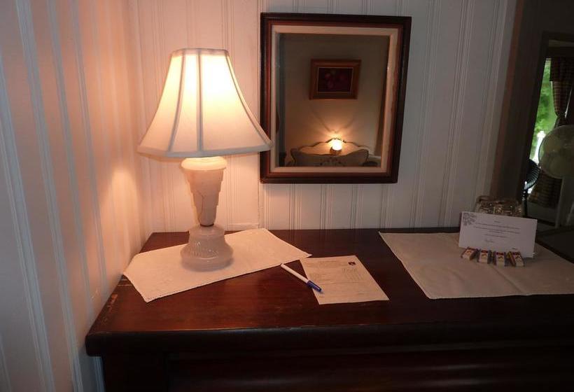 Hotel Auberge Petite Plaisance | La Malbaie | Quebec | Canada 11