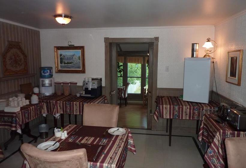 Hotel Auberge Petite Plaisance | La Malbaie | Quebec | Canada 17