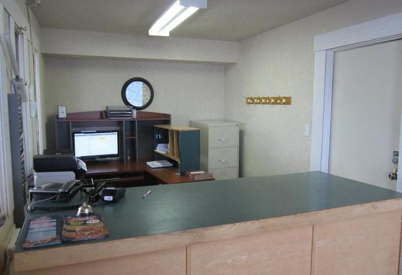 Hotel Hideaway Inn | Fort Nelson | British Columbia | Canada 12