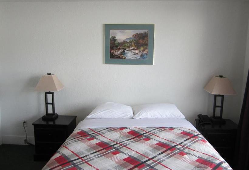 Hotel Hideaway Inn | Fort Nelson | British Columbia | Canada 2