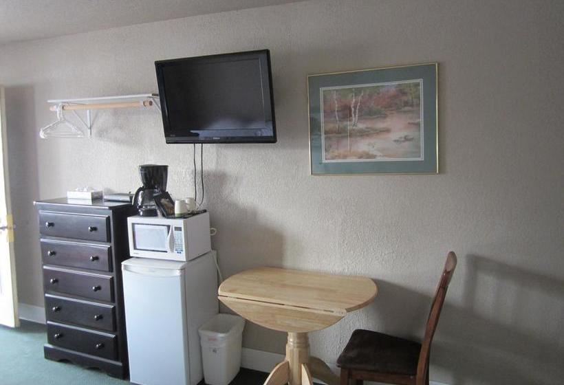 Hotel Hideaway Inn | Fort Nelson | British Columbia | Canada 7