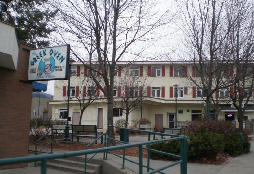 Hotel Chameleon | Castlegar | British Columbia | Canada 11