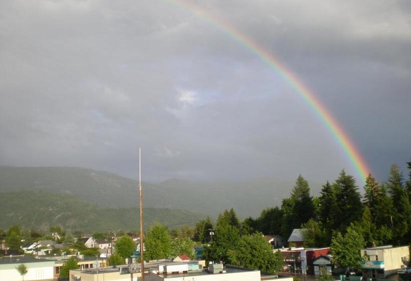 Hotel Chameleon | Castlegar | British Columbia | Canada 9