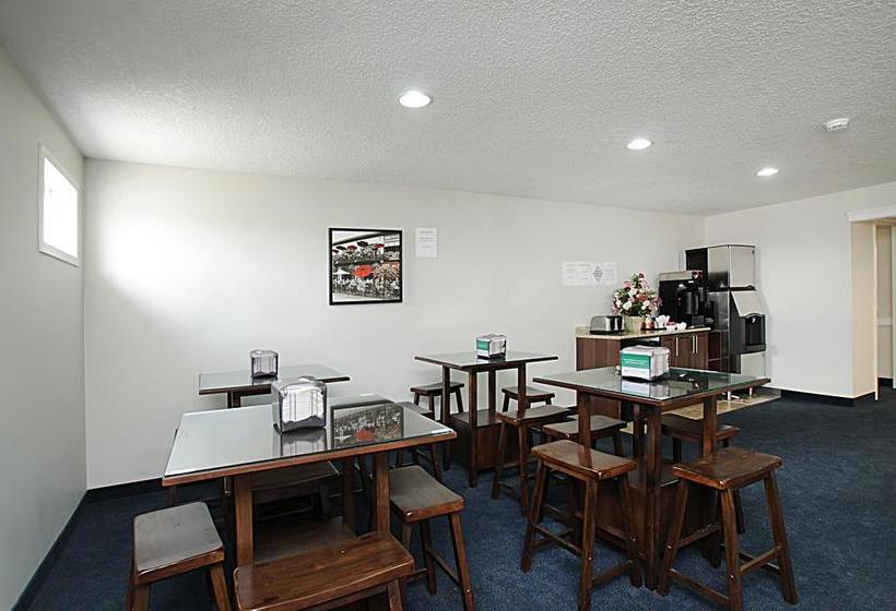 Hotel Alberta Inn And Suites | Wetaskiwin | Alberta | Canada 2