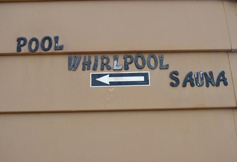 Mary's Motel | Golden | British Columbia | Canada 10